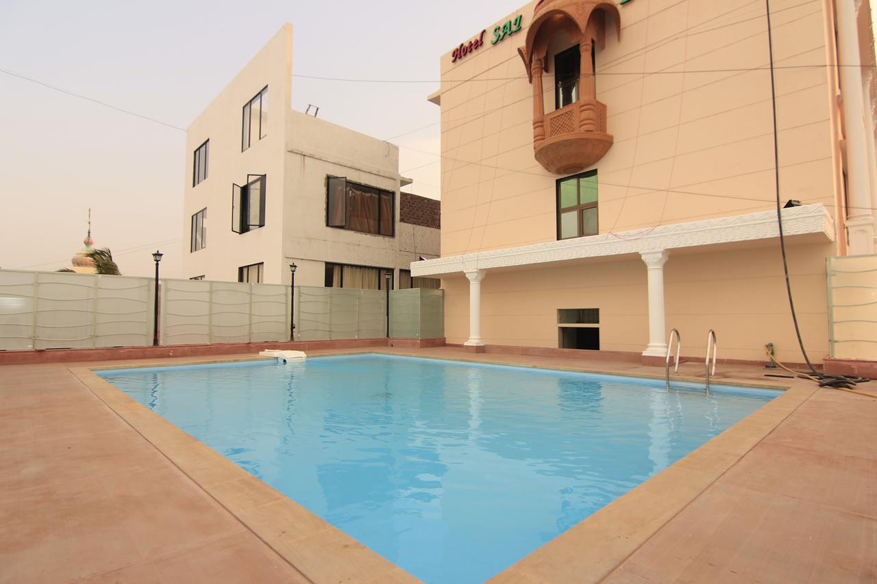 Hotel Sai Dharam Palace Ширди Екстериор снимка